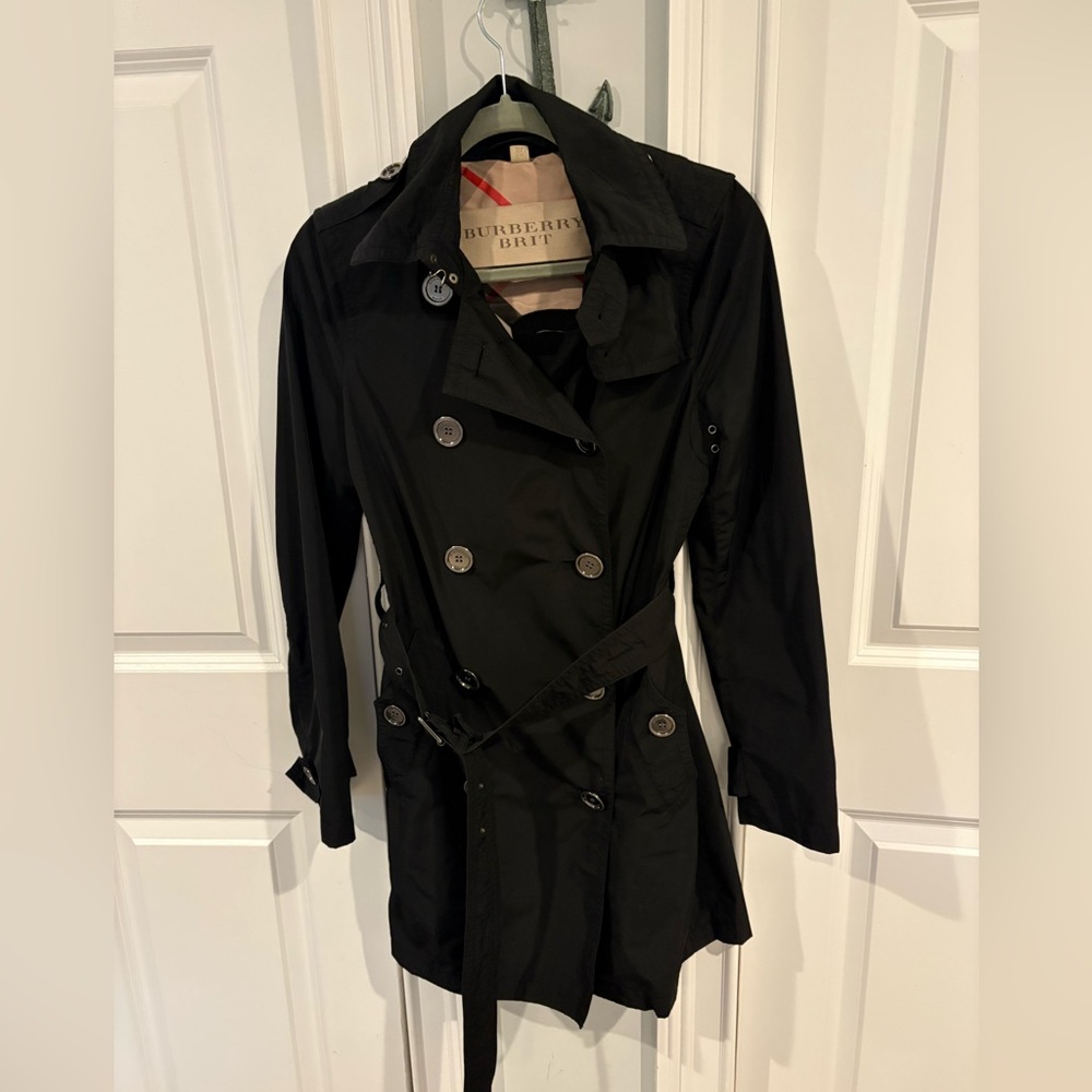 Burberry Elegant Black Trench Coat
